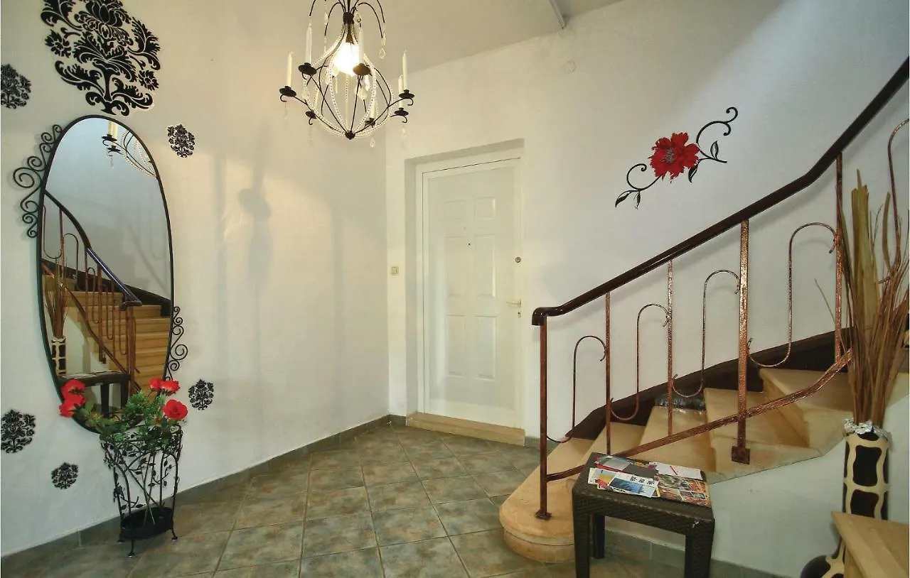 Apartment Umag Vila Rita II 0*,
